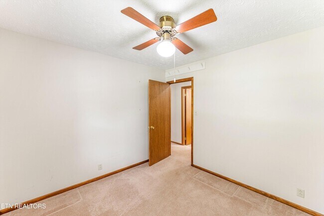 Building Photo - 9528 Gulf Park Dr