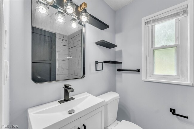 Building Photo - 4026 W 144th St