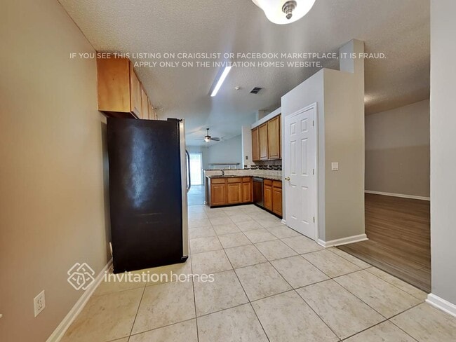Building Photo - 1623 Canopy Oaks Dr