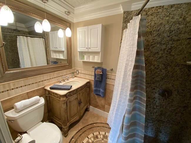 Building Photo - 561 Leisure World