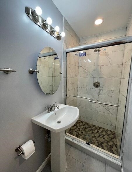 Building Photo - 230 N Rose St