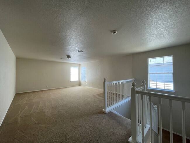 Building Photo - BEAUTIFUL 4 BR W/ MASTER DOWN*HARDWOOD FLOORING IN DINING/ENTRY, LIVING ROOM, MASTER BR AND MASTE...