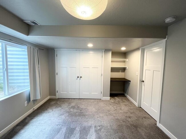 Building Photo - 621 Koins Way