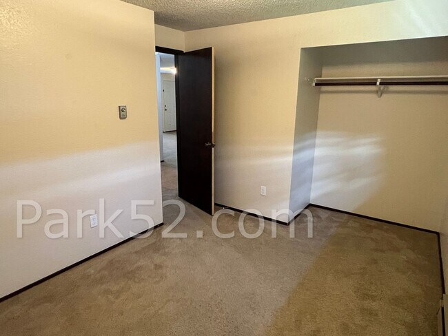 Building Photo - 12613 80th Ave E