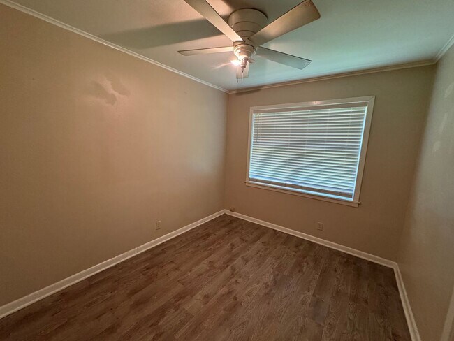 Building Photo - Gorgeous 3 Bedroom in Anderson Island