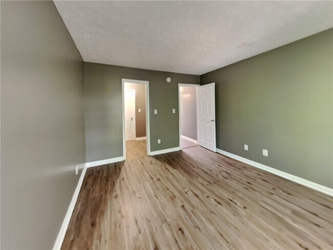 Building Photo - 107 Bridge View Dr