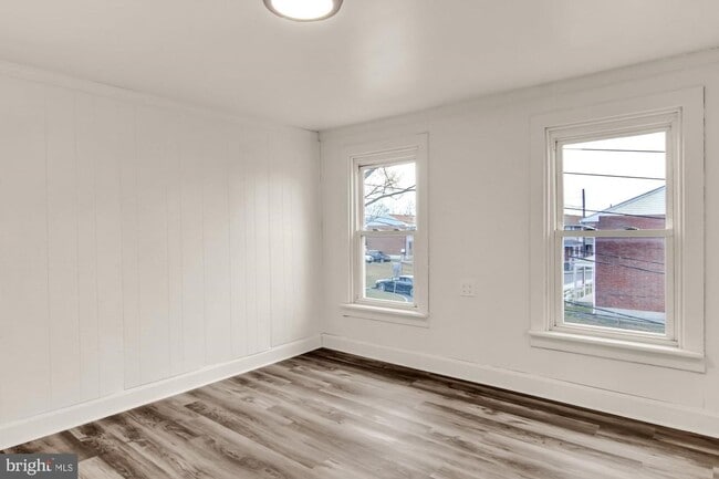 Building Photo - 3 bedroom in CD East Schools