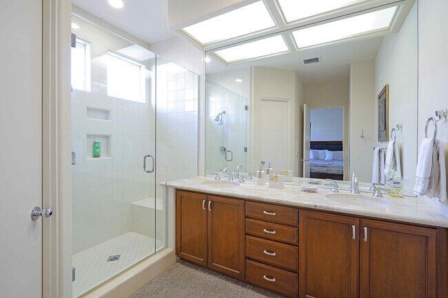 Building Photo - 413 White Horse Trail