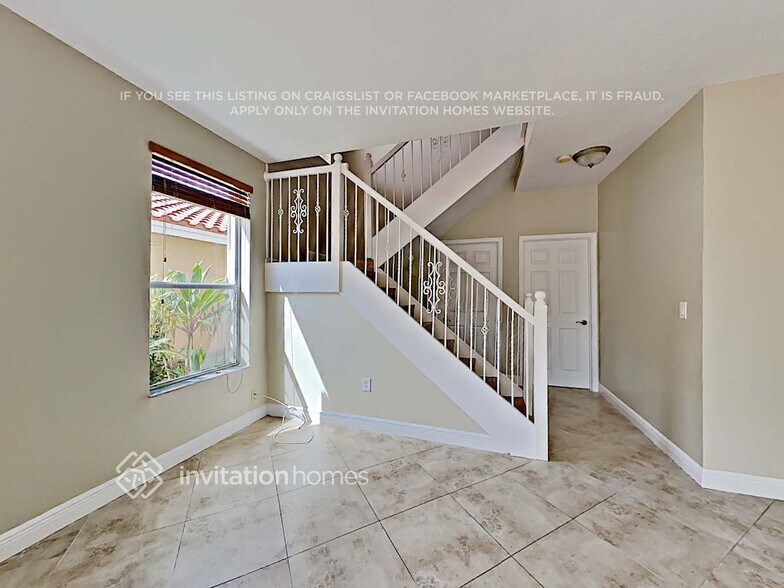 Building Photo - 15250 SW 51st St