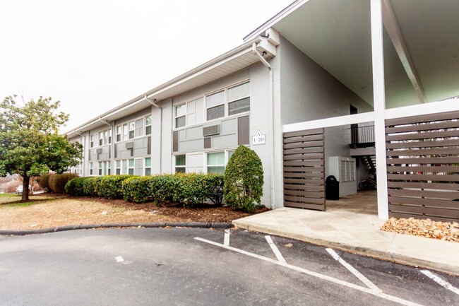 Building Photo - 2020 Beech Ave