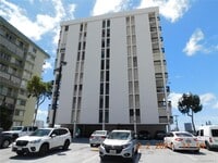 Building Photo - 1560 Thurston Ave