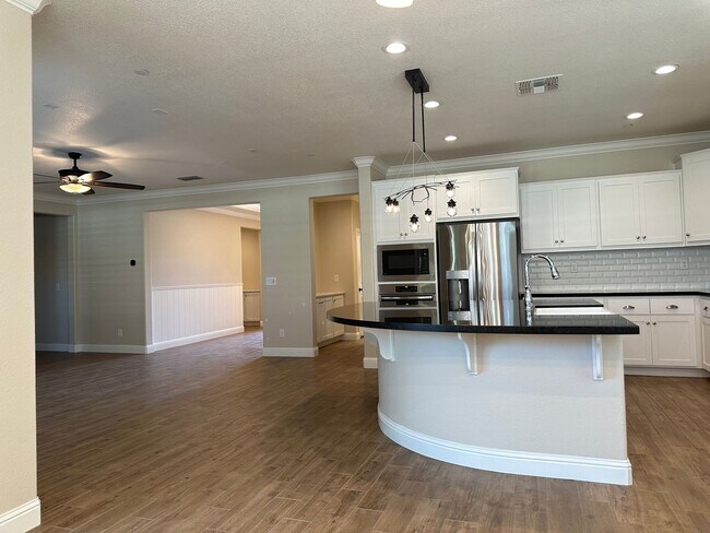 Building Photo - Impressive All Single Story 3 Bedroom, 2.5...