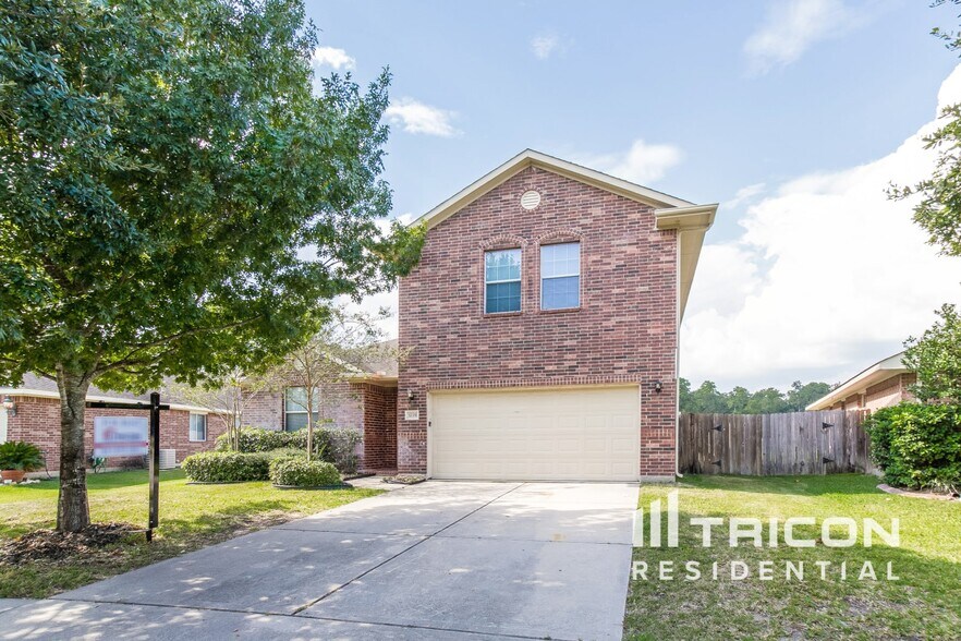 Primary Photo - 32331 Hunter Park Ct