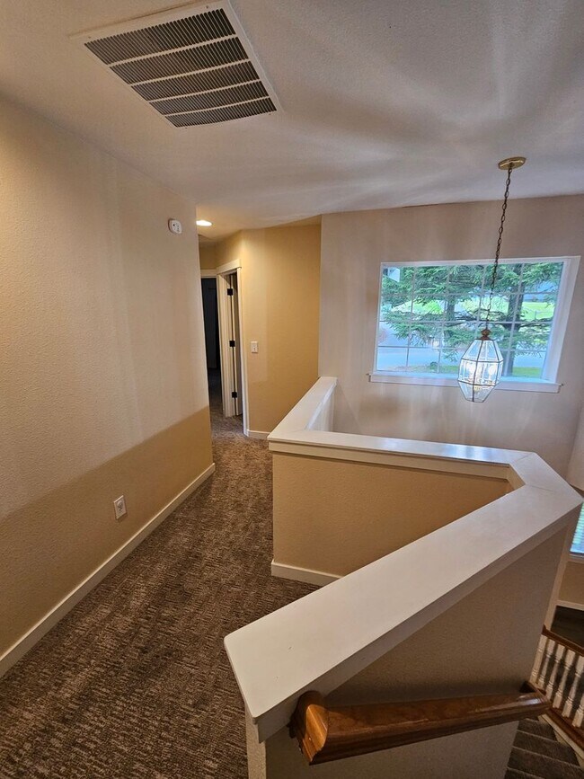 Building Photo - A Private Sanctuary with Perfect Proximity