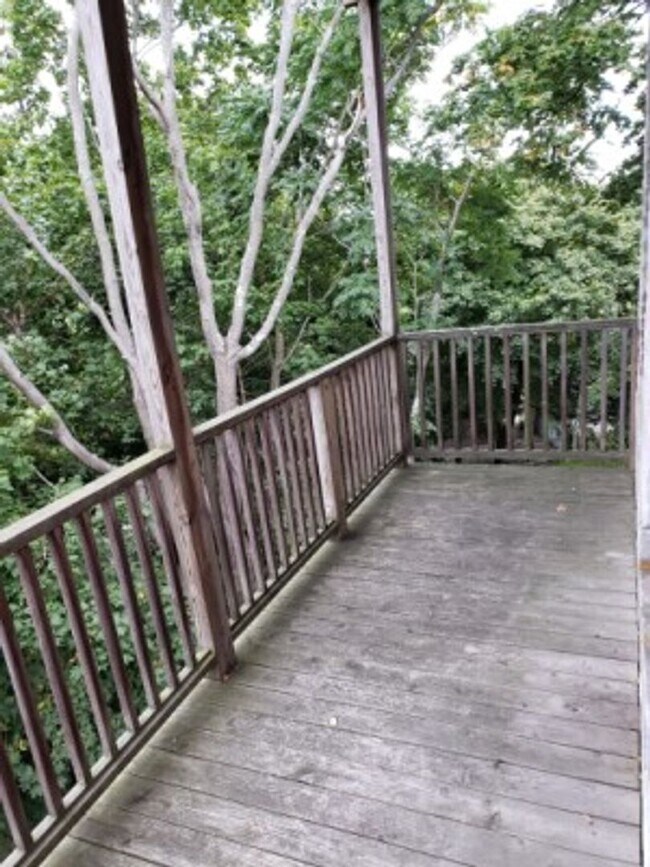 Building Photo - Classy 3-bed in the Heart of West Newton