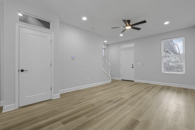 Building Photo - 961 Heyl Ave