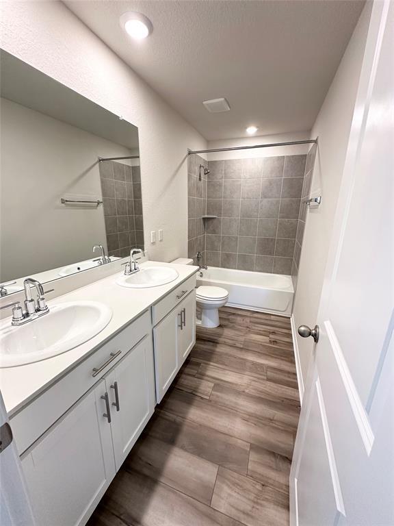 Building Photo - 6309 Night Chinook Dr