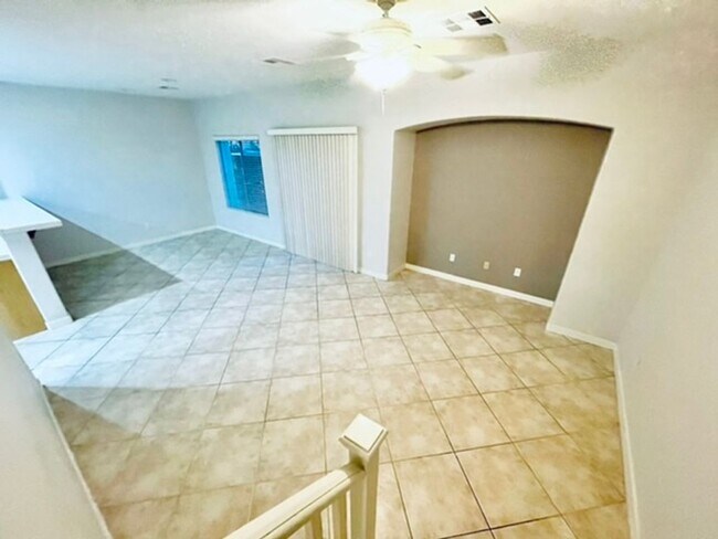 Building Photo - 213 Heiple Ct