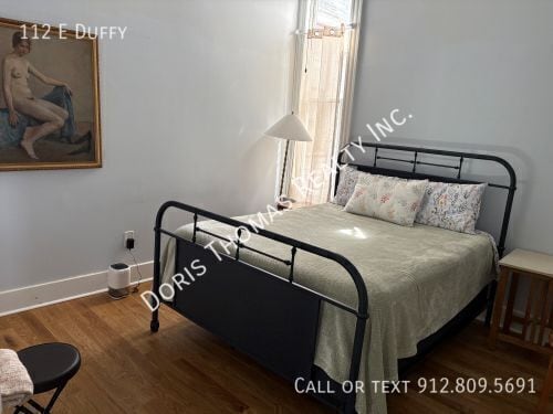 Building Photo - 112 E Duffy St