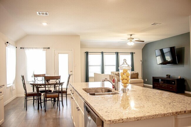 Building Photo - 109 Whitetail Wy