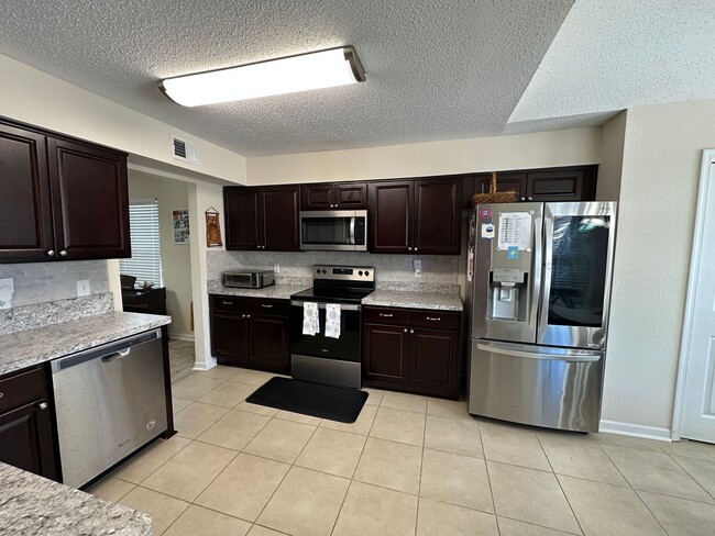 Building Photo - Call Amanda Tate at (757)289-6810 for more information