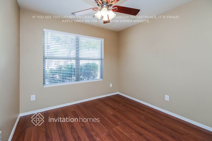 Building Photo - 3021 W Running Deer Trl