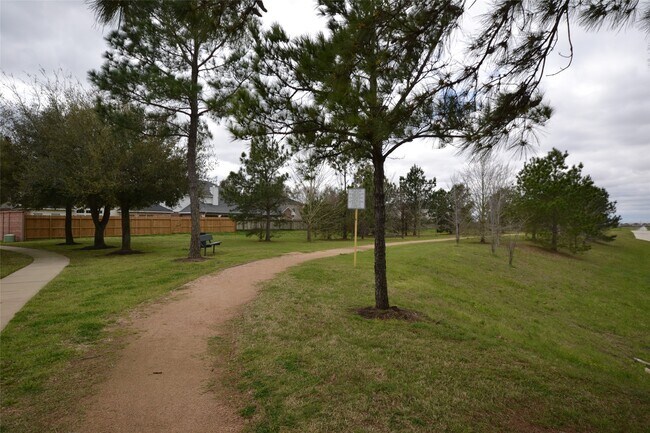 Building Photo - 20751 Cypress Post Dr