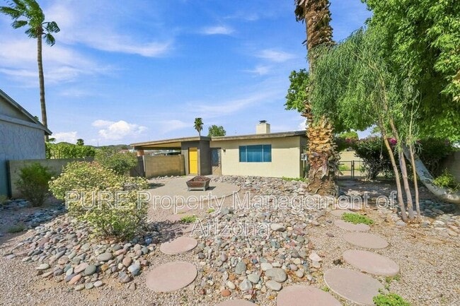 Building Photo - 2604 W Ellis Dr