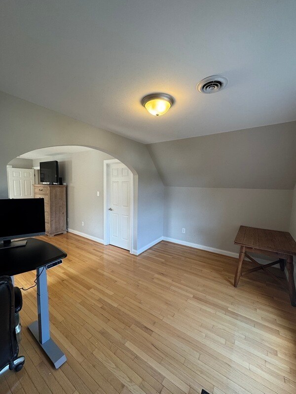 Building Photo - 8808 Eli Pl