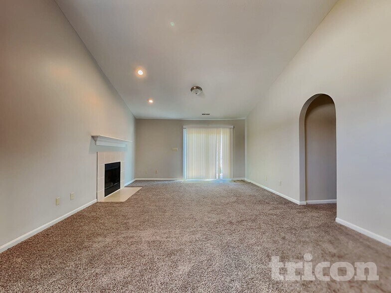 Building Photo - 1224 Stradford Ct