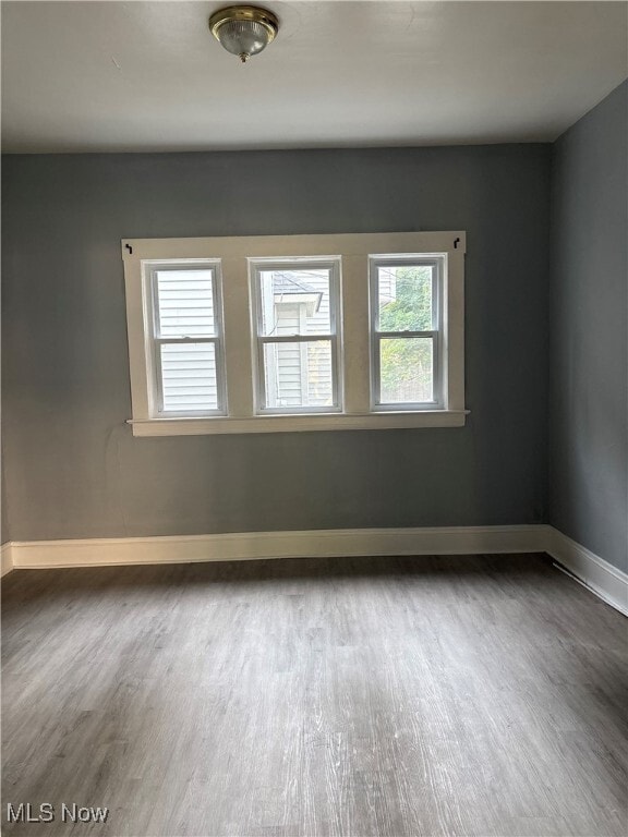 Building Photo - 1390 E 109th St