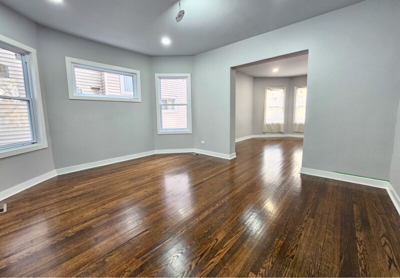 Building Photo - 121 N Menard Ave