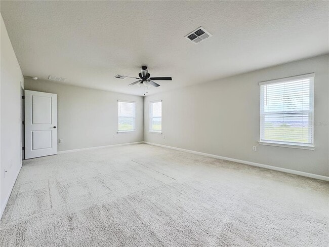 Building Photo - 2048 Airedale Wy