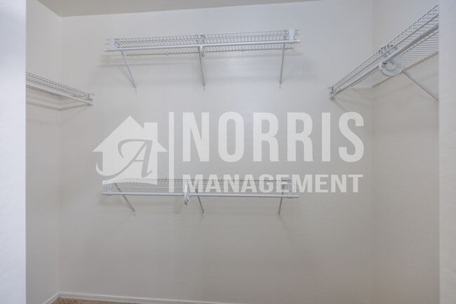 Building Photo - Beautiful Remodeled Home in Florence
