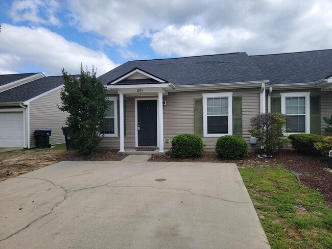 Primary Photo - 1234 Longpoint Dr