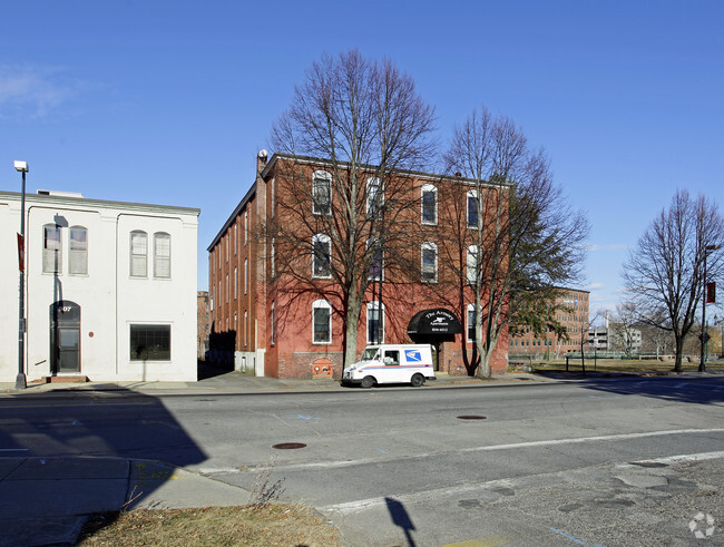 Primary Photo - The Armory Apartments