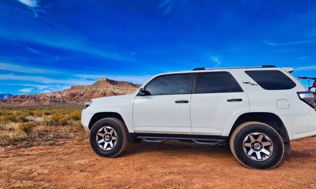 Building Photo - 4404 Vista Way