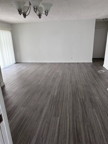 Building Photo - 440 Hayworth Ave