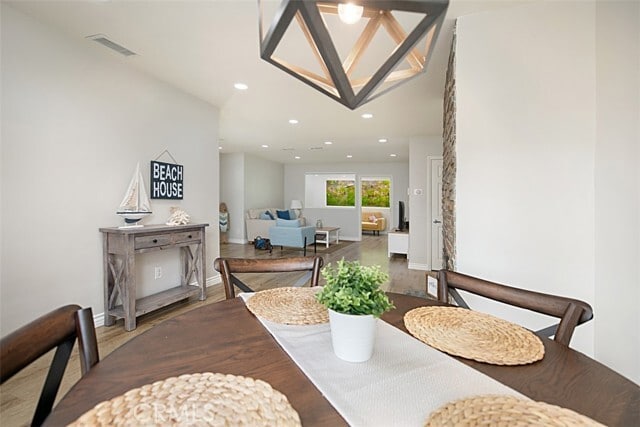 Building Photo - 967 Oriole Dr