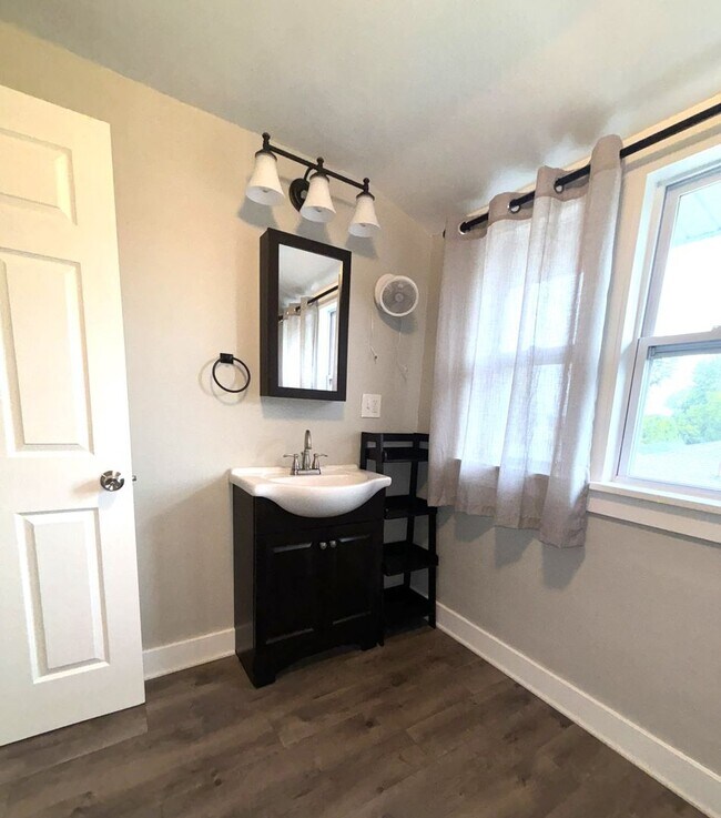 Building Photo - 3 BR 2Bath in Berea