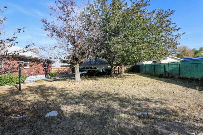 Building Photo - Charming 3 Bedroom Bungalow in West Valley