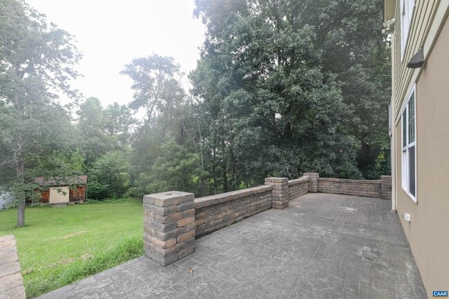 Building Photo - 5702 Locust Ln