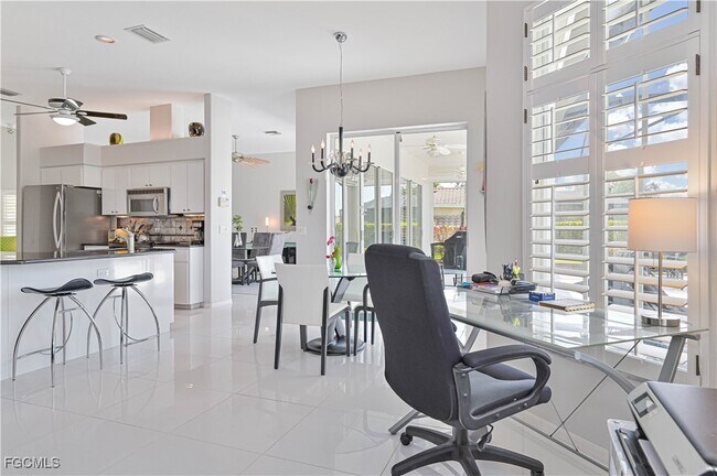 Building Photo - 3681 Lakemont Dr
