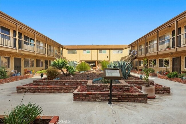 Building Photo - 4633 Marine Ave