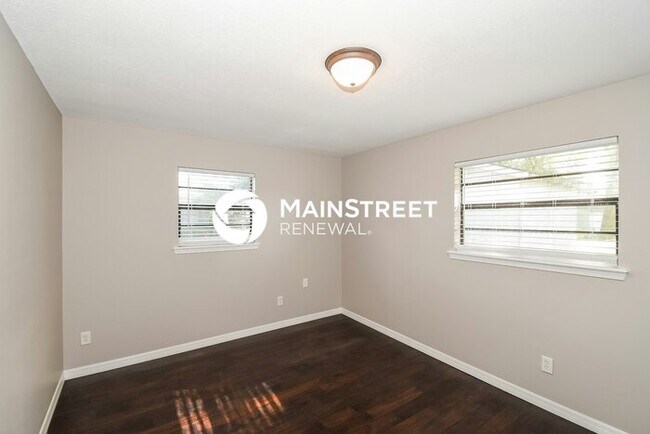 Building Photo - 3 Bedroom Pet-Friendly Home in Jacksonvill...