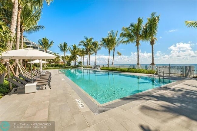 Building Photo - 2200 N Ocean Blvd