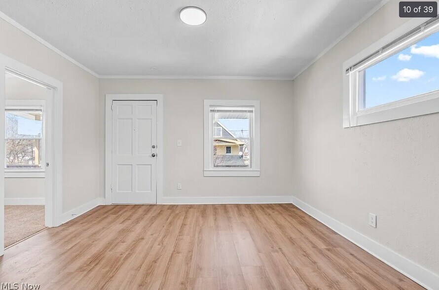 Building Photo - 13612 Durkee Ave