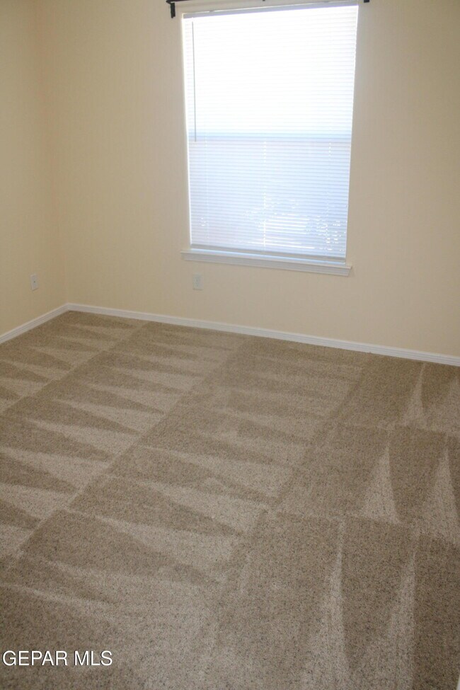 Building Photo - 12928 Hueco Pit Dr