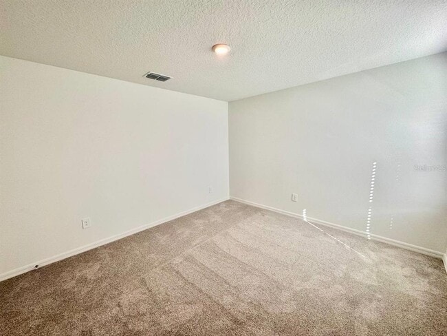 Building Photo - 17554 Pleasantview Blvd