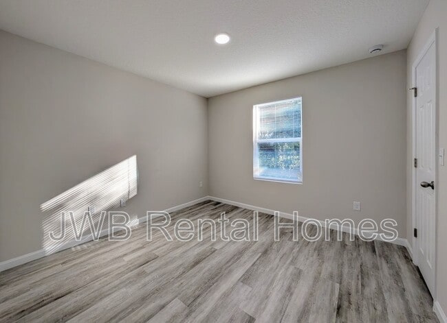 Building Photo - 843 Bridier St